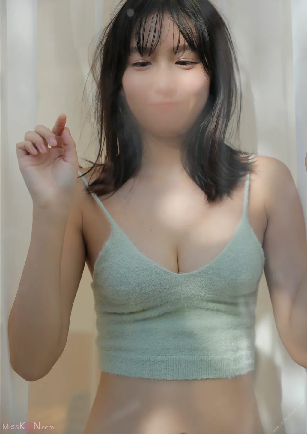 Shida Nene (志田音々)_ スピ／サン　グラビアフォトブック　ねねまる日和
